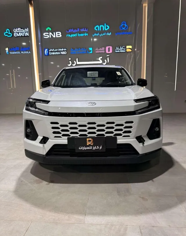 تويوتا راف فور STANDARD 2026 للبيع في الرياض