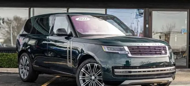 رينج روفر 2023 للبيع في الرياض — ممشى 51,000 ميل