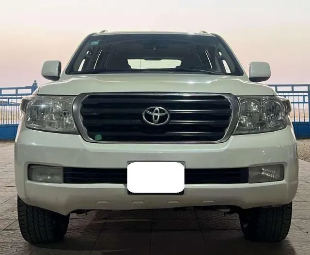 بي ام دبليو · اكس 6 2010 للبيع في الرياض — ممشى 711,000 كم