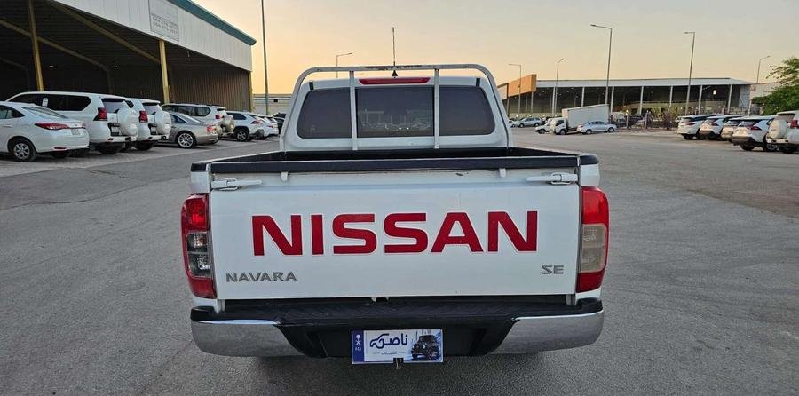 نيسان نافارا SE 2016