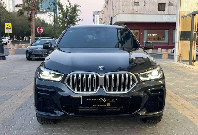 بي ام دبليو اكس 6 2022 للبيع في الرياض — ممشى 102,000 كم
