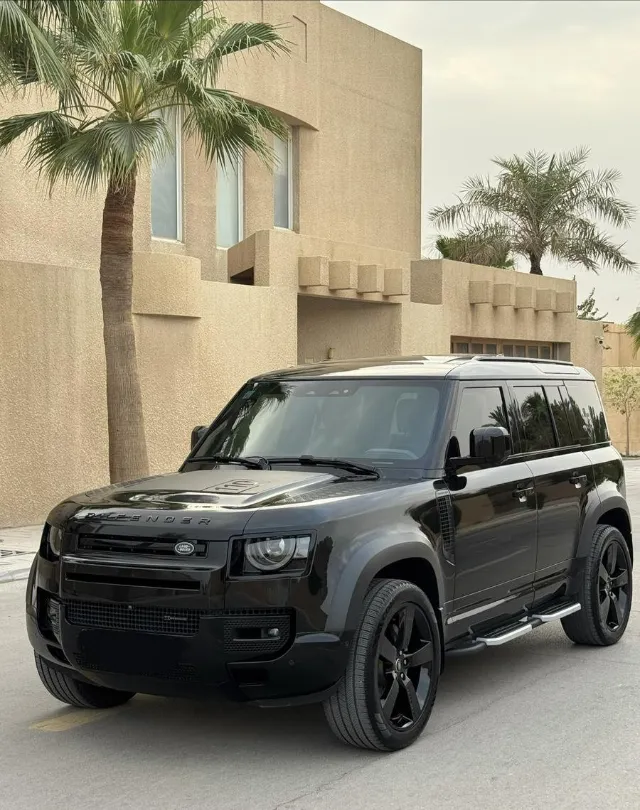 لاند روفر · ديفندر 2023 للبيع في الرياض — ممشى 49,000 كم