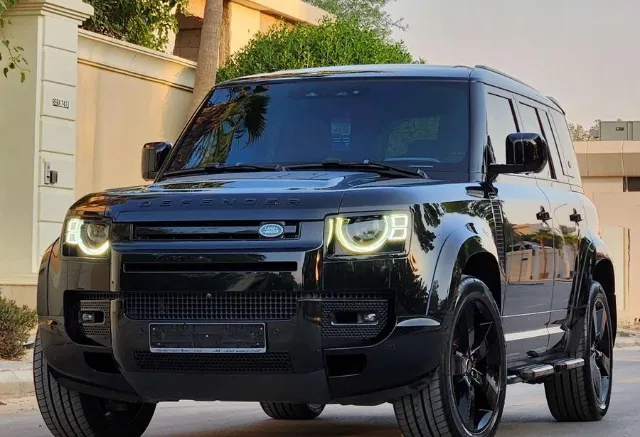 لاند روفر · ديفندر 2023 للبيع في الرياض — ممشى 97,000 كم