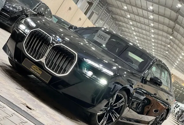 بي ام دبليو · الفئة السابعة 2026 للبيع في الرياض — ممشى 0 كم