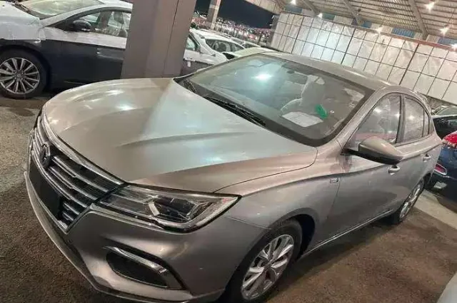 ام جي 5 STANDARD 2025 للبيع في الرياض — ممشى 1,500 كم