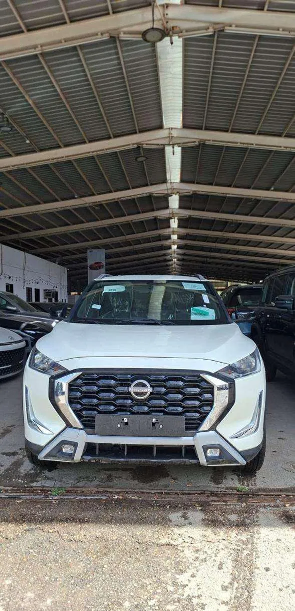 نيسان ماجنايت STANDARD 2025 للبيع في الرياض