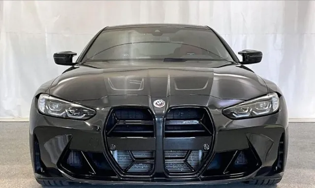 بي ام دبليو · ام 4 2023 للبيع في الرياض — ممشى 49,000 كم