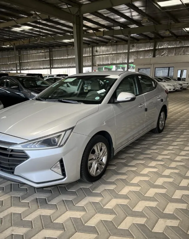 هيونداي · النترا 2019 للبيع في أبها — ممشى 402,000 كم