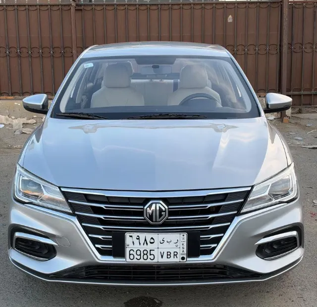 ام جي 5 STANDARD 2022 للبيع في جدة — ممشى 155,000 كم