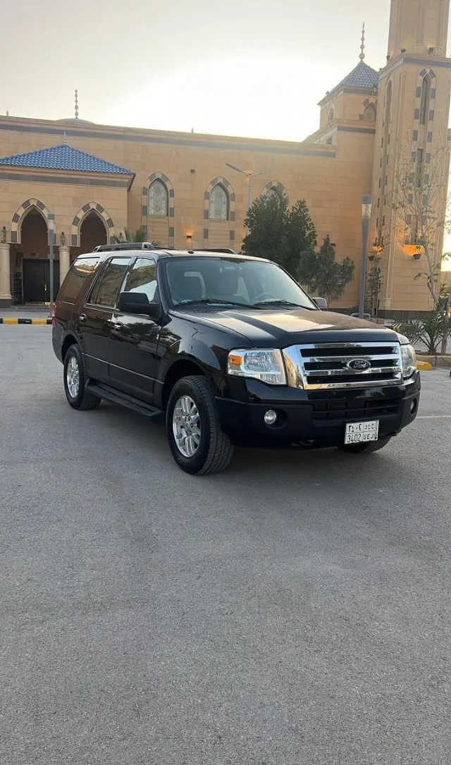 فورد · اكسبديشن 2014 للبيع في الرياض — ممشى 127,000 كم