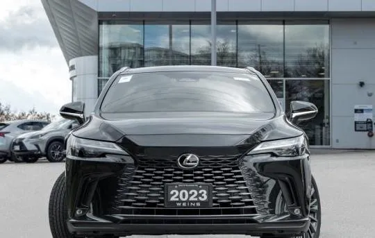 لكزس · ار اكس 2023 للبيع في الرياض — ممشى 33,200 كم