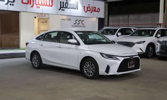 تويوتا · يارس 2023 للبيع في جدة — ممشى 138,000 كم