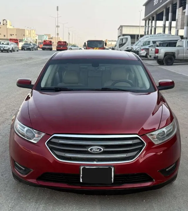 فورد توروس 2013 للبيع في الرياض — ممشى 357,000 كم