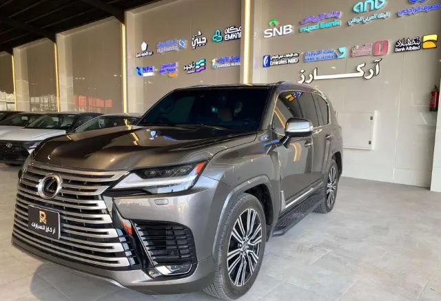 لكزس · ال اكس 600 2024 للبيع في الرياض — ممشى 24,840 كم
