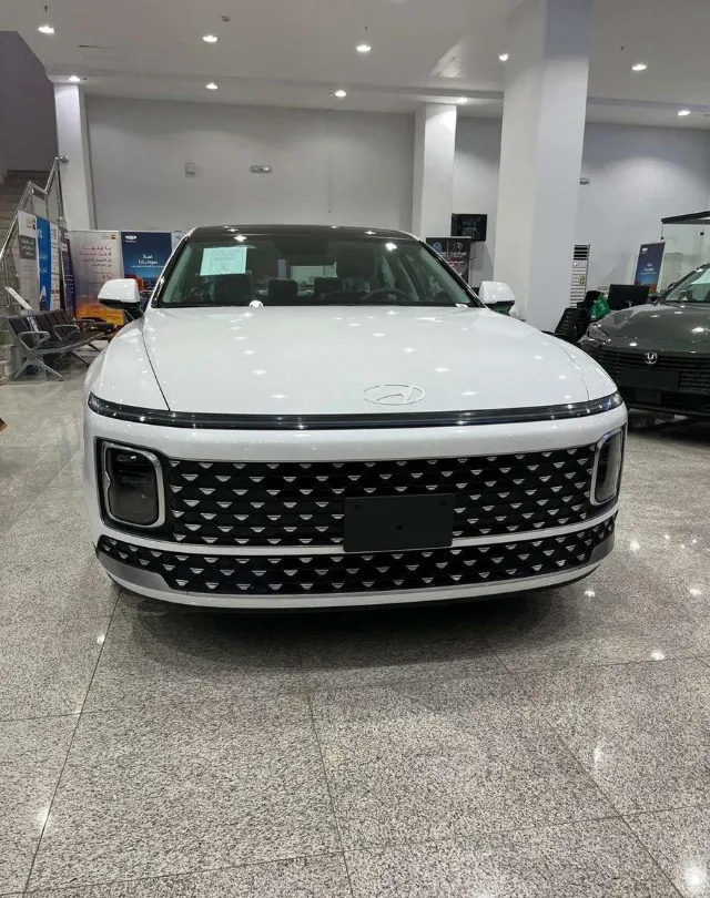 هيونداي · ازيرا STANDARD 2026 للتنازل في الأحساء