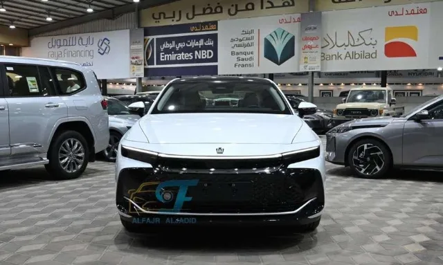 تويوتا · كراون 2026 للتنازل في الدمام — ممشى 1 كم