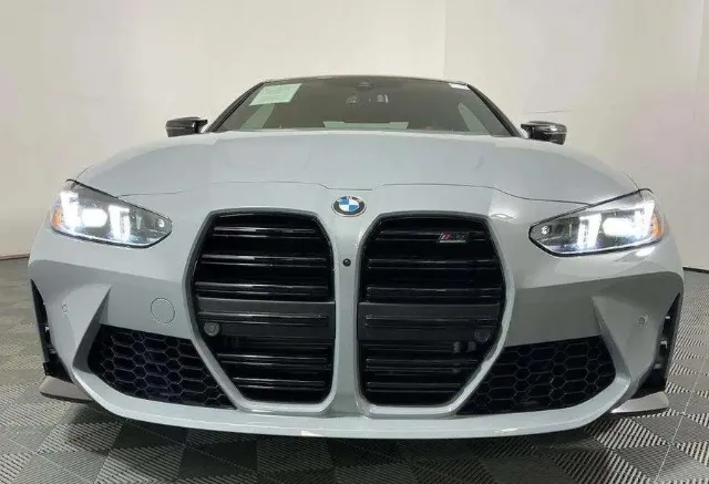 بي ام دبليو ام 4 2025 للبيع في الرياض