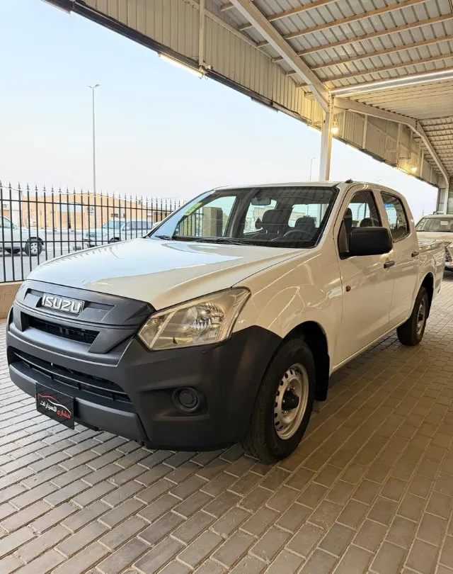 ايسوزو · دي ماكس STANDARD 2022 للبيع في الرس — ممشى 179,000 كم
