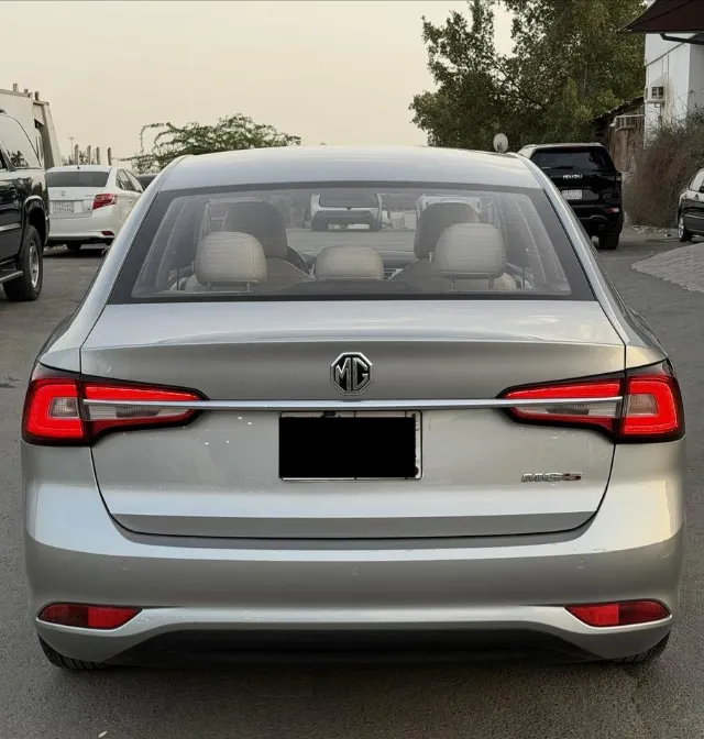ام جي 5 2023 عرض سابق في جدة — ممشى 132,000 كم