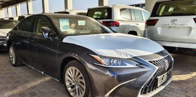 لكزس · اي اس 350 2025 للبيع في بريدة — ممشى 0 كم