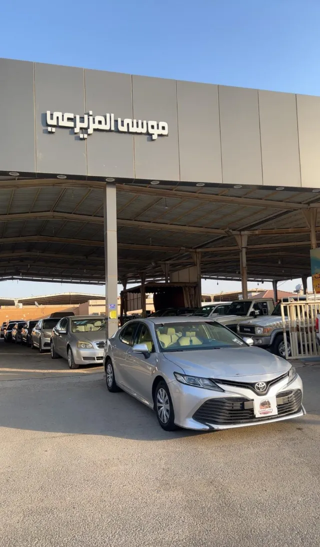 تويوتا كامري 2020 للبيع في بريدة — ممشى 289,000 كم