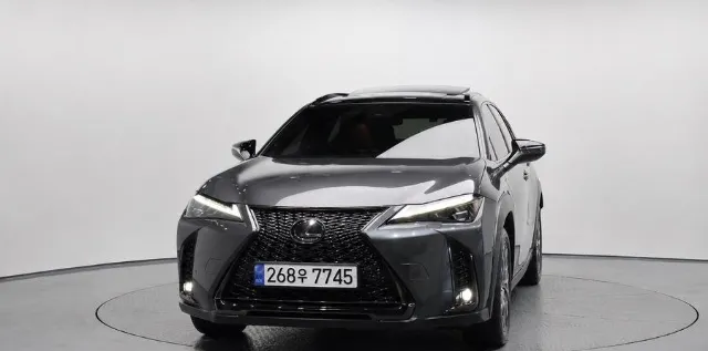 لكزس · يو اكس 2024 للبيع في جدة — ممشى 53,084 كم