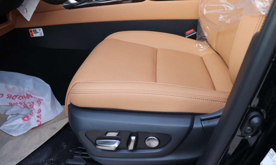 لكزس LX600 BB فل كامل سعودي 2026 جميع الالوان تسليم فوري