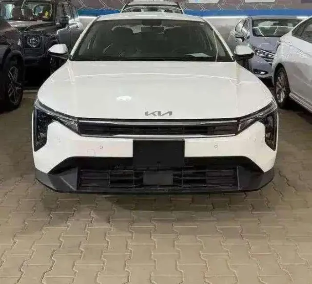 كيا · كي 4 STANDARD 2026 للبيع في الرياض