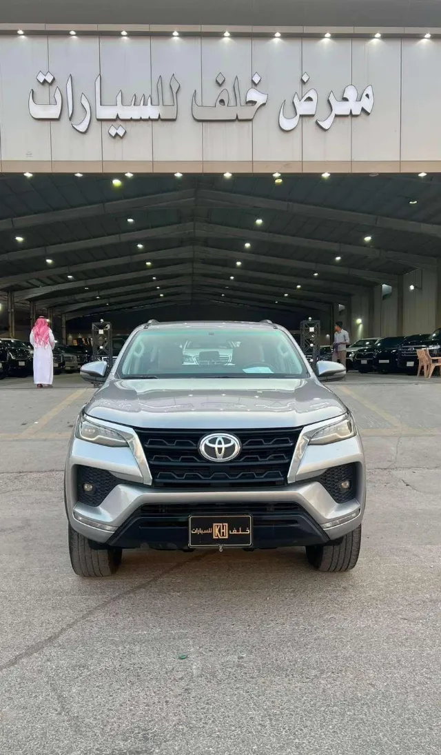 تويوتا · فورتشنر 2024 عرض سابق في الرياض — ممشى 80,000 كم
