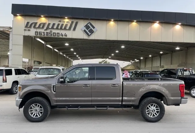 فورد · إف 350 2019 للبيع في بريدة — ممشى 76,000 كم