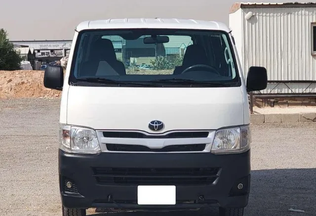 تويوتا هايس 2011 للبيع في الرياض — ممشى 371,000 كم