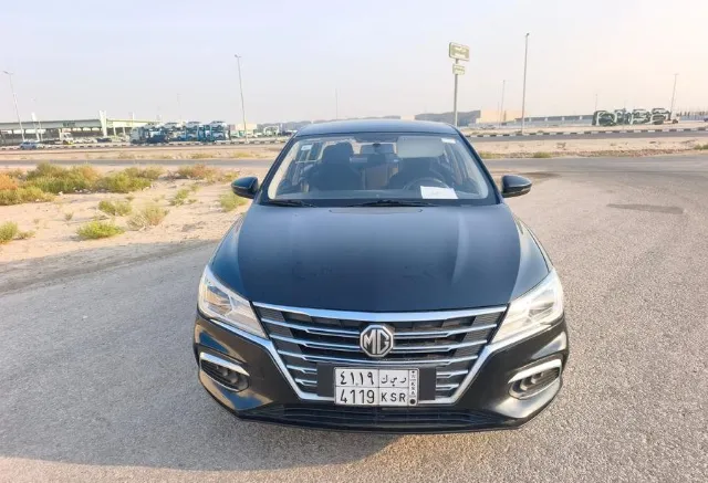 ام جي ام جي 5 STANDARD 2023 للبيع في الدمام — ممشى 180,000 كم