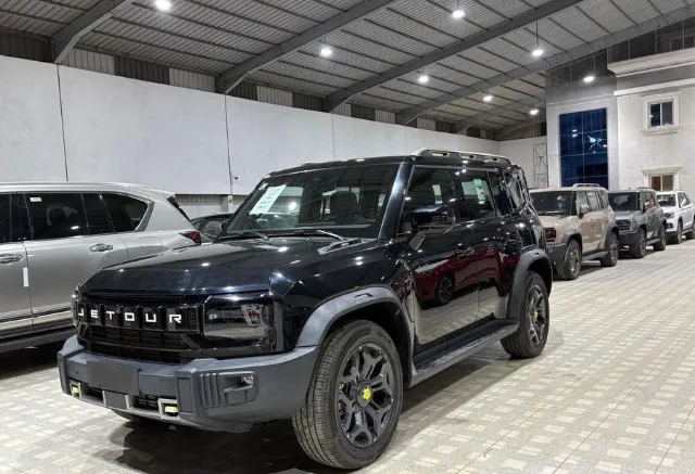 جيتور · تي 2 2025 للبيع في جدة — ممشى 34,000 كم