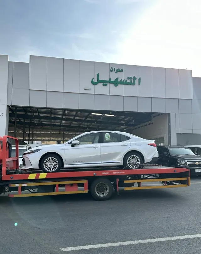 تويوتا · كامري 2025 للبيع في الرياض