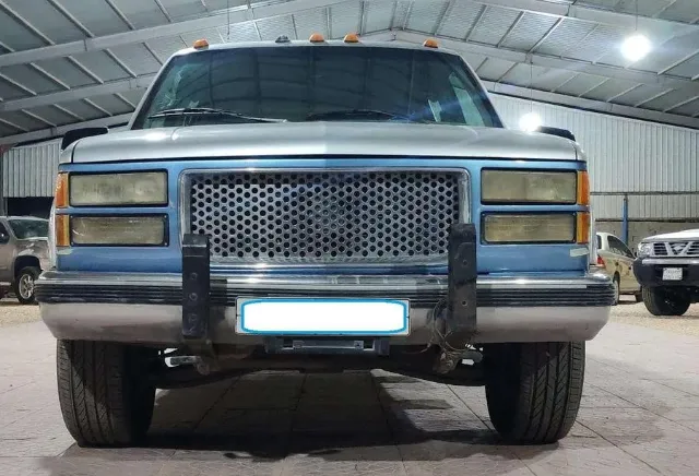 شيفروليه · سوبربان 1995 للبيع في الرياض — ممشى 145,000 كم
