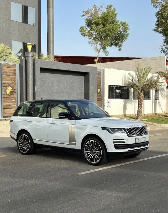 رينج روفر 2019 للبيع في جدة — ممشى 210,000 كم