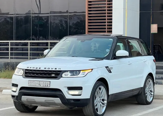 رينج روفر سبورت 2014 للبيع في الرياض — ممشى 201,000 كم