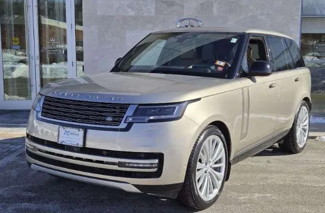 رينج روفر 2024 للبيع في الرياض