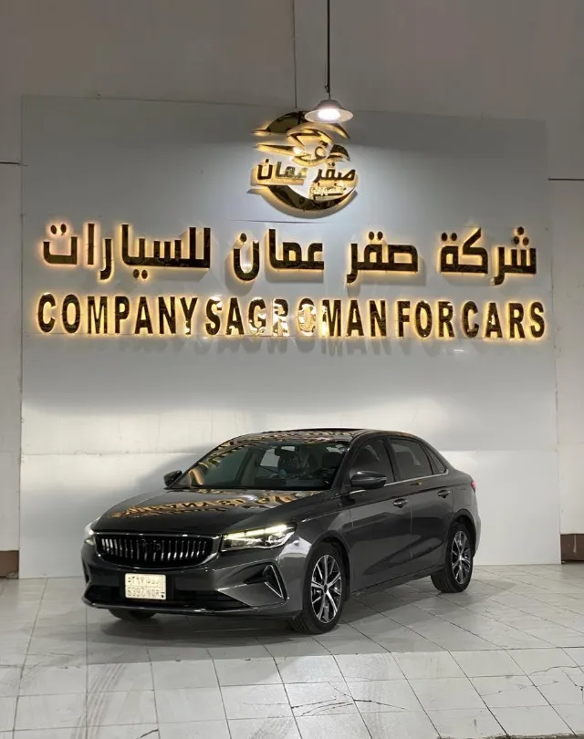 جيلي امجراند 2023 للبيع في أبها — ممشى 130,000 كم