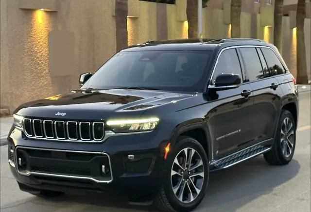 جيب جراند شيروكي 2024 للبيع في الرياض — ممشى 8,000 كم