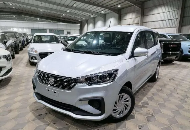 سوزوكي · ارتيجا STANDARD 2025 للبيع في الرياض