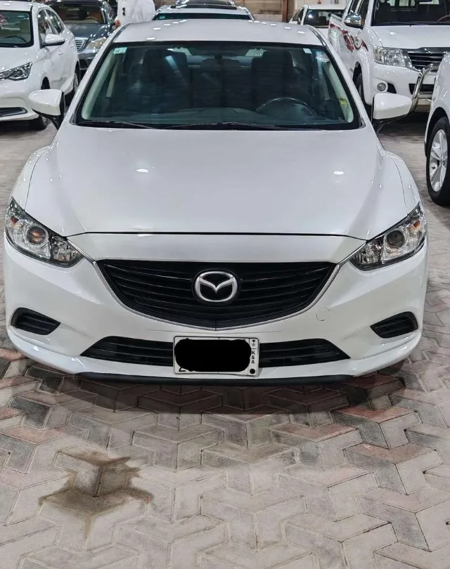 مازدا مازدا 6 STANDARD 2015 للبيع في الدمام — ممشى 142,000 كم