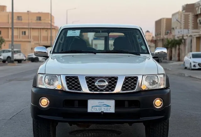 نيسان باترول 2009 للبيع في الرياض — ممشى 60,000 كم