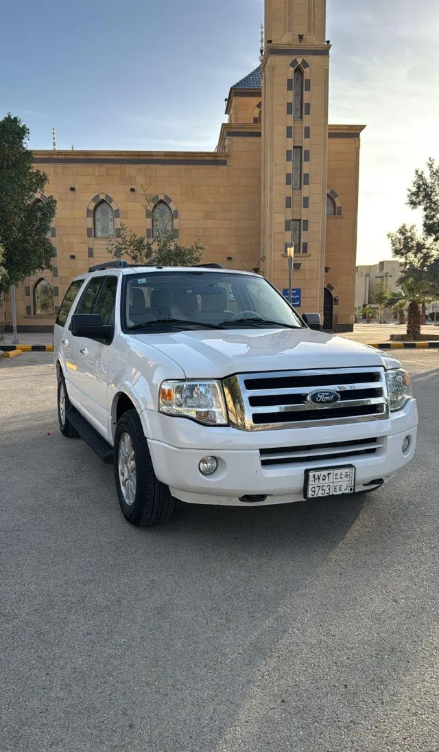 فورد · اكسبديشن 2014 للتنازل في الرياض — ممشى 96,000 كم