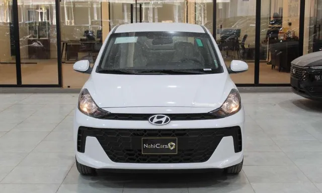 هيونداي · جراند آي 10 STANDARD 2025 للبيع في الرياض