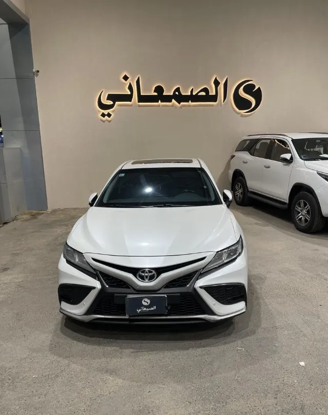 تويوتا · كامري 2023 للبيع في بريدة — ممشى 142,000 كم
