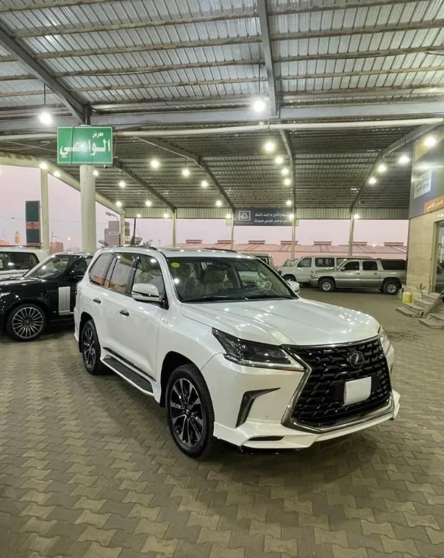 لكزس · ال اكس 2019 للبيع في أبها — ممشى 110,000 كم
