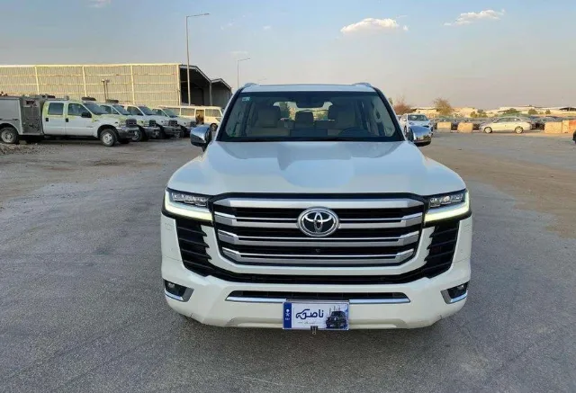 تويوتا · لاندكروزر 2023 للبيع في الرياض — ممشى 13,000 كم