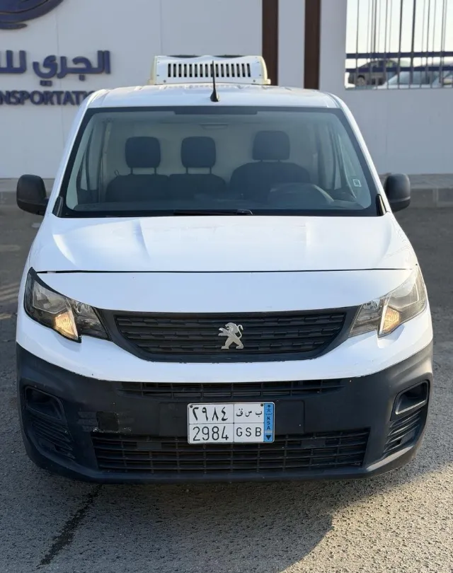 بيجو بارتنر 2022 للبيع في جدة
