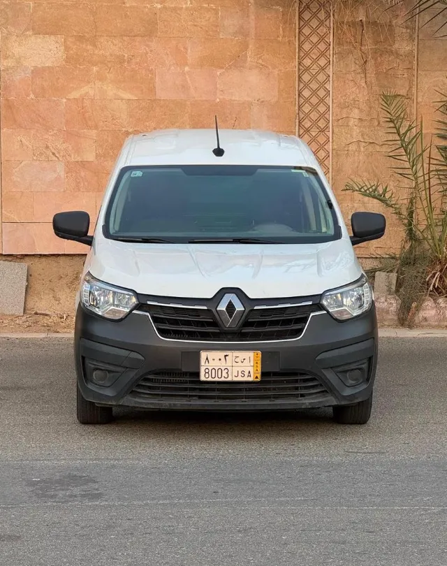 رينو دوكر 2023 للبيع في جدة — ممشى 102,000 كم